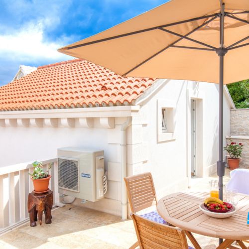 Terrace, outside furniture, Holiday home Puteus, Pucisca, Brac Island