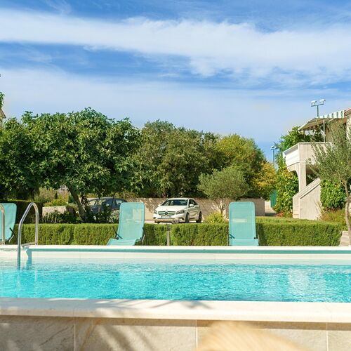 Apartments Vesna with pool Vodice  3