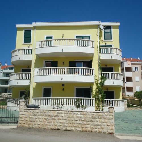 Apartment Nedjeljko Novalja