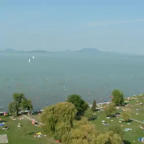 Pingvin Apartman Balatonmáriafürdő 004 kép