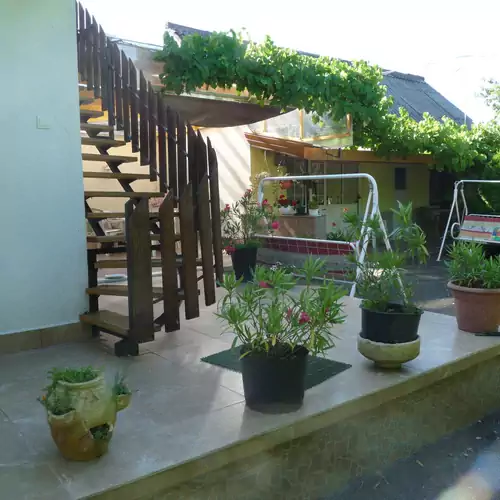 Eszter Apartmanház Balatonkeresztúr 006 kép