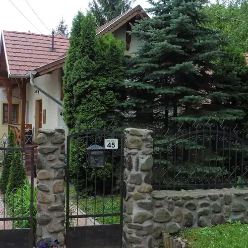 Erdei Vendégház Parádsasvár 006 kép