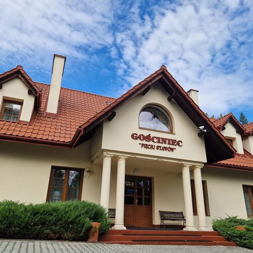 Gościniec Pięciu Stawów Ustrzyki Dolne