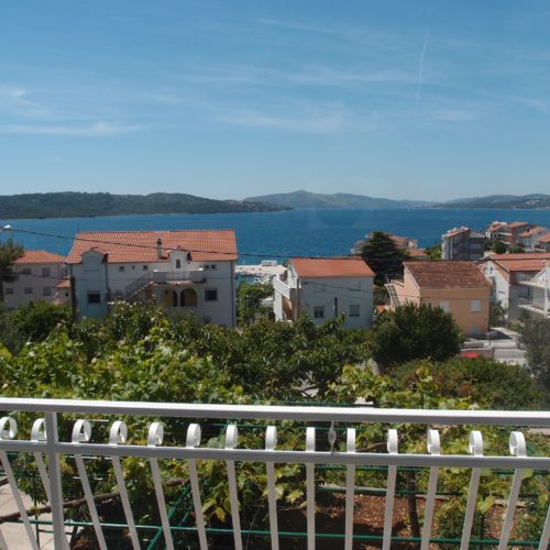 Apartments Kadulja Okrug Gornji  4