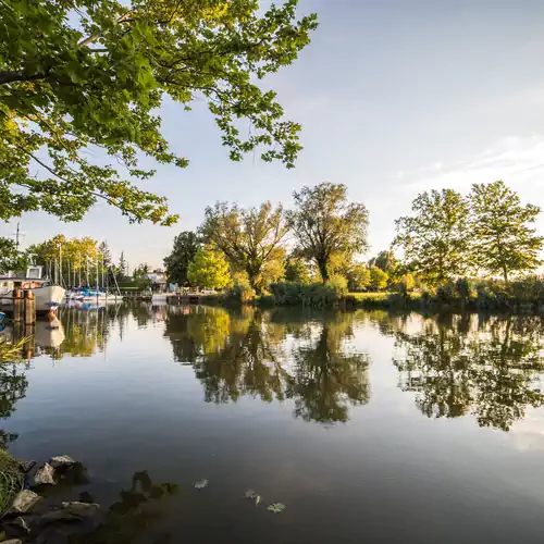 Port Étterem & Panzió  Balatonmáriafürdő 023 kép