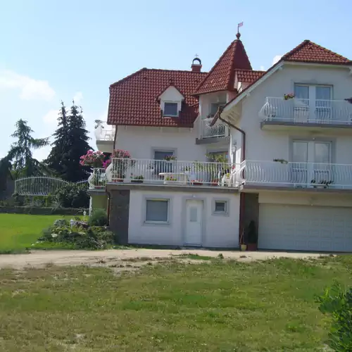 Erika Apartman Tihany 002 kép