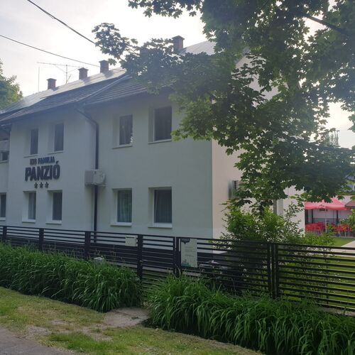 Kid Familia Panzió*** Balatonszárszó  2