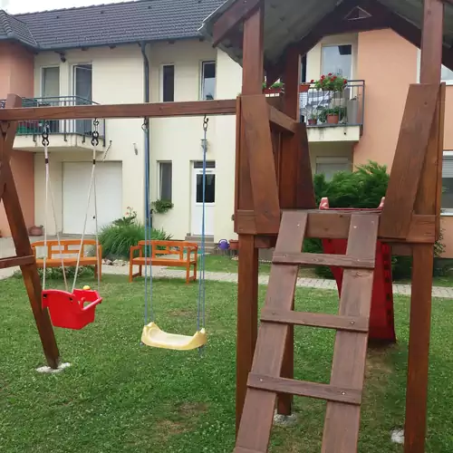 Sári Apartman Hajdúszoboszló 010 kép