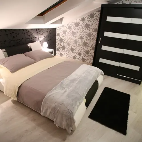 H&aacute;l&oacute;szoba