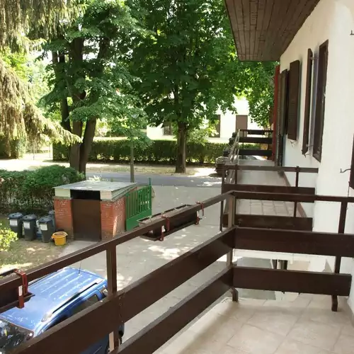 Platán Üdülőház Balatonszeme 008 kép