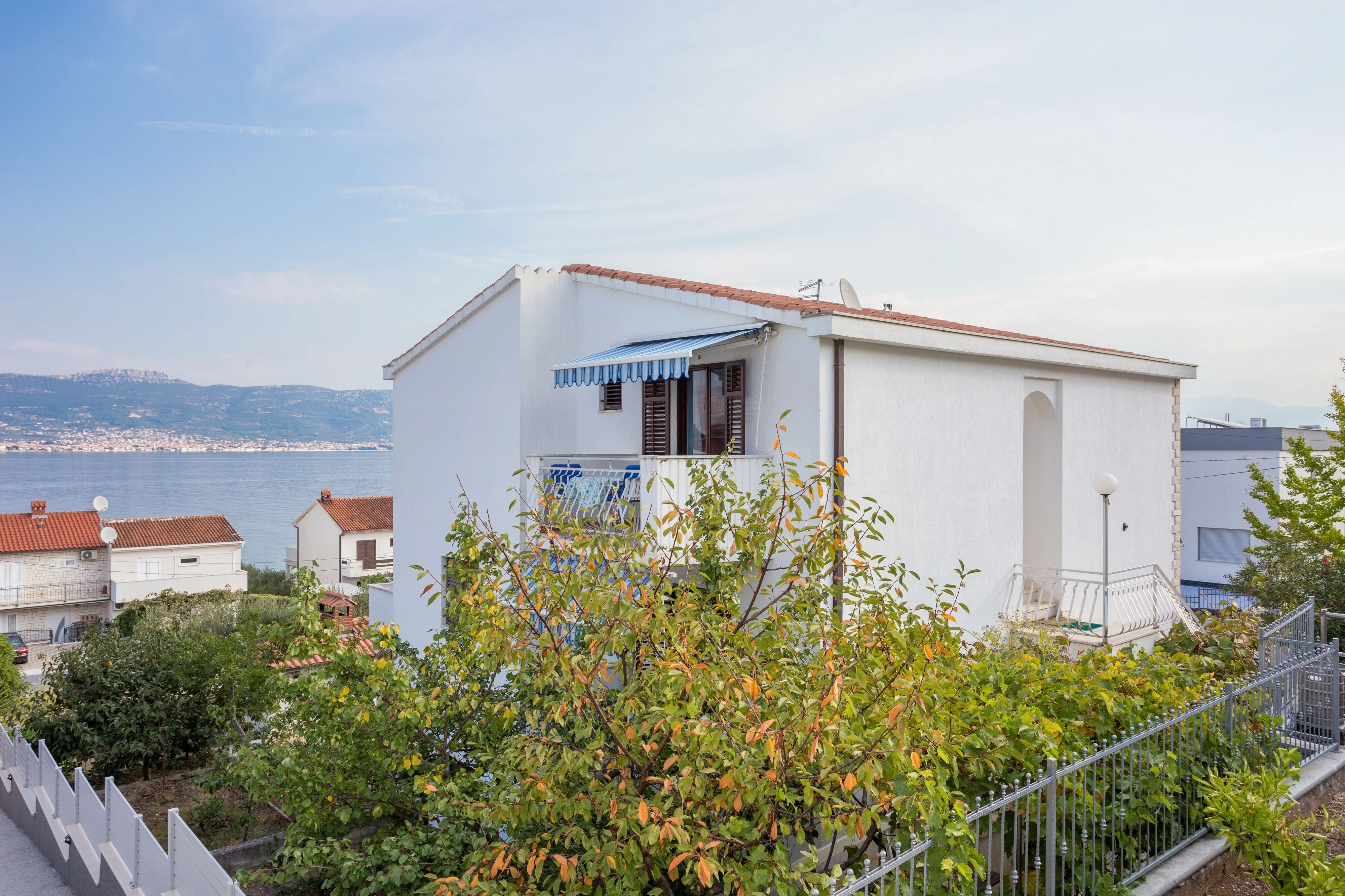 Apartmanok A Tenger Mellett Slatine, Ciovo - 13298 Slatine