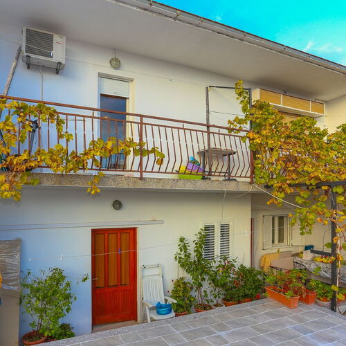 Apartmanok Parkolóhellyel Trogir - 12695  2