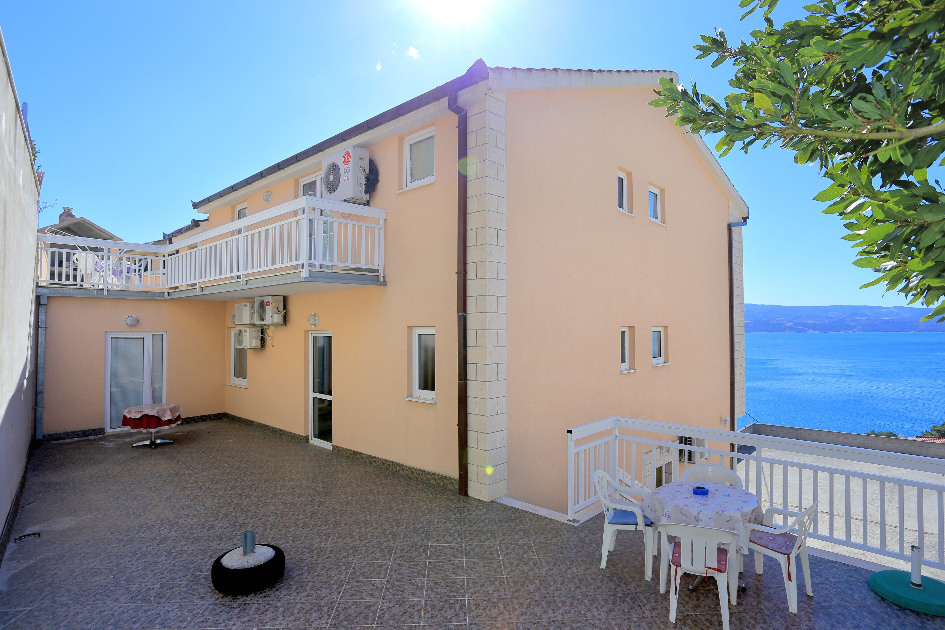 Apartmanok Parkolóhellyel Stanici, Omis - 2818 Stanići