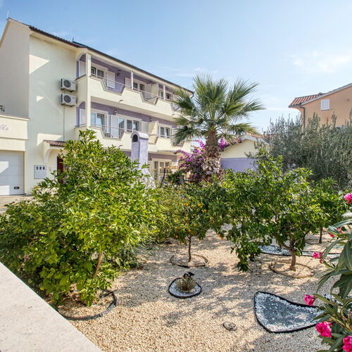 Apartmanok Parkolóhellyel Vodice - 6178  2