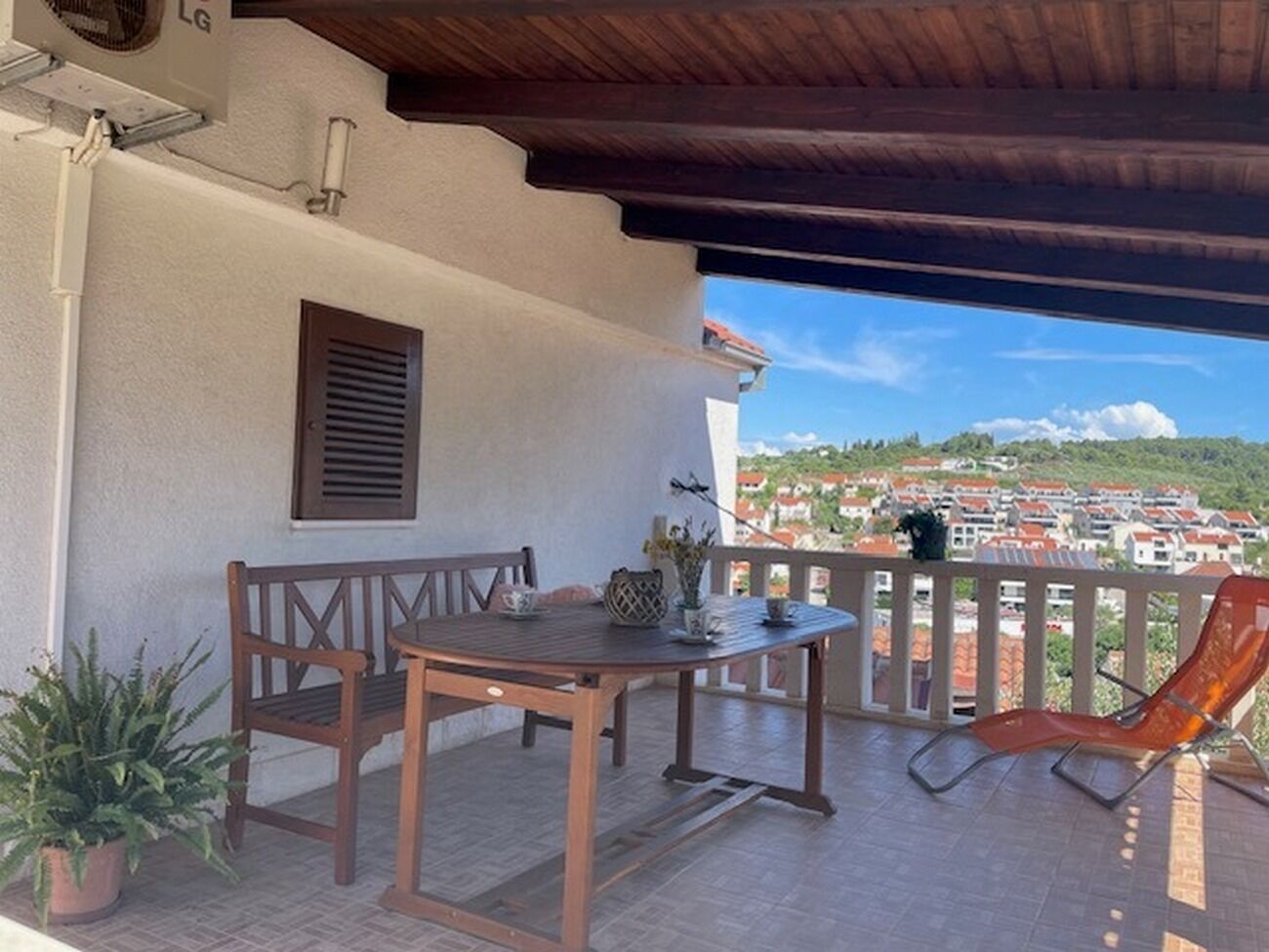 Apartmanok Parkolóhellyel Sutivan, Brac - 5654 Sutivan