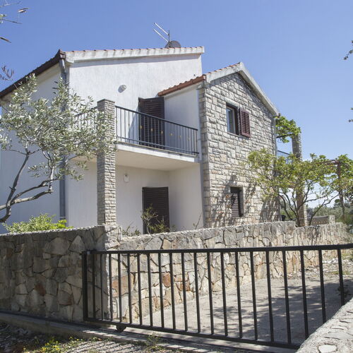 Apartmanok Parkolóhellyel Maslinica, Solta - 13135 Maslinica  3