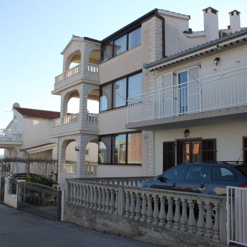 Apartmanok Parkolóhellyel Okrug Gornji, Ciovo - 7546 Okrug Gornji  2
