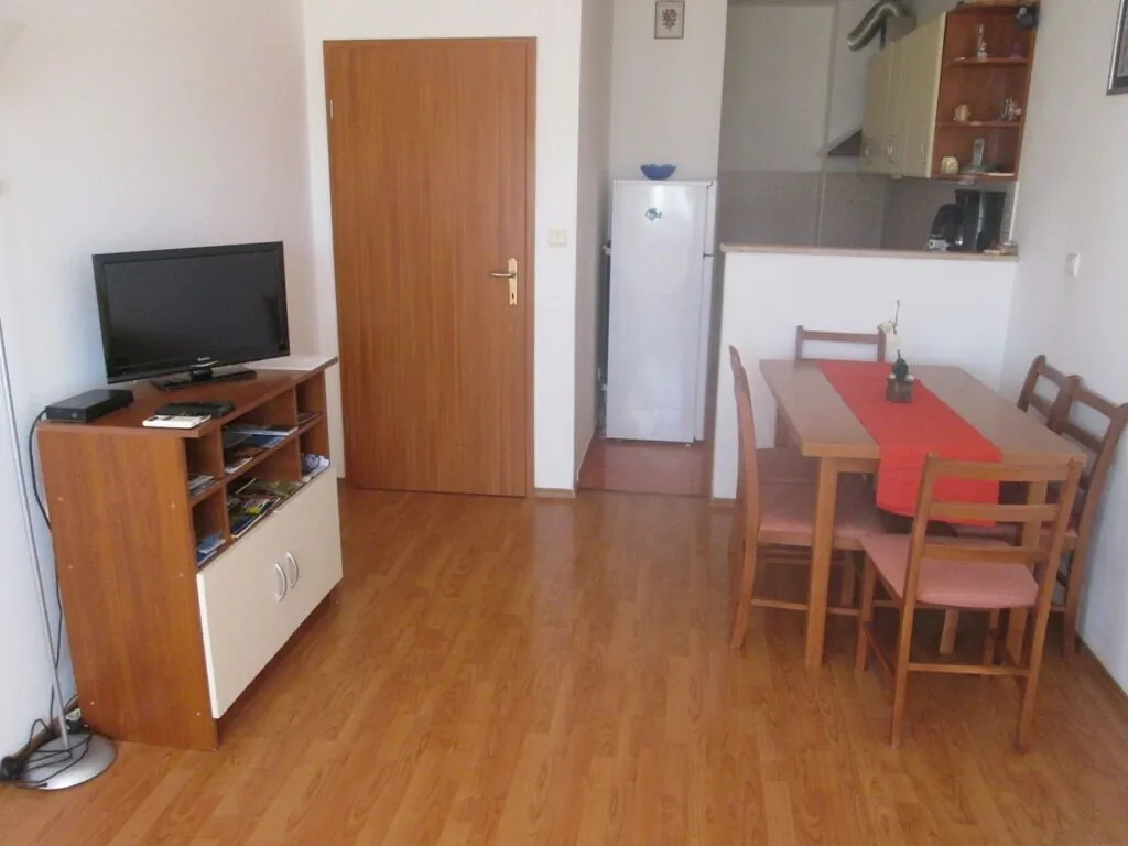 Apartmanok Parkolóhellyel Kastel Stafilic, Kastela - 11006 Kaštel Štafilić
