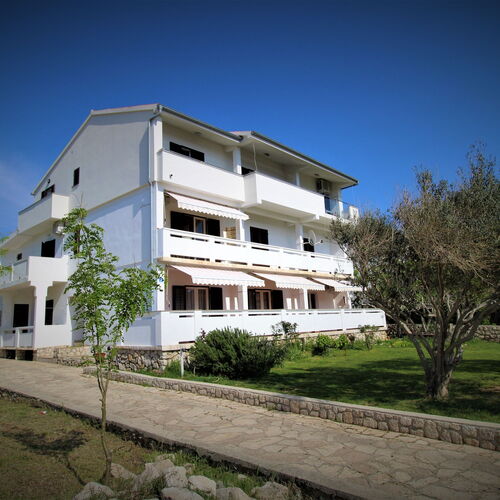 Apartmanok és Szobák Parkolóhellyel Pag - 13060  2