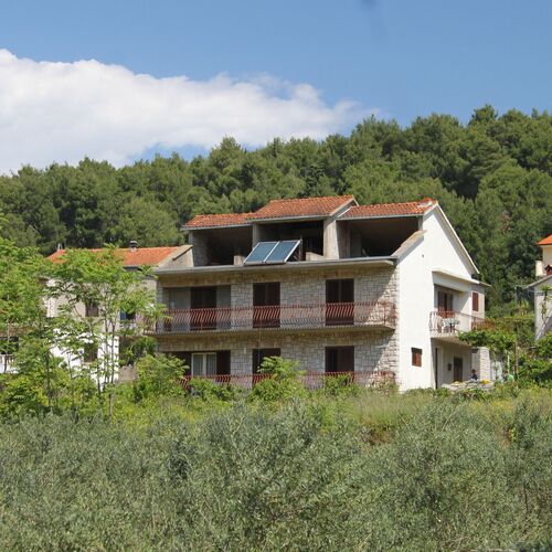 Apartmanok Parkolóhellyel Jelsa, Hvar - 8789 Jelsa