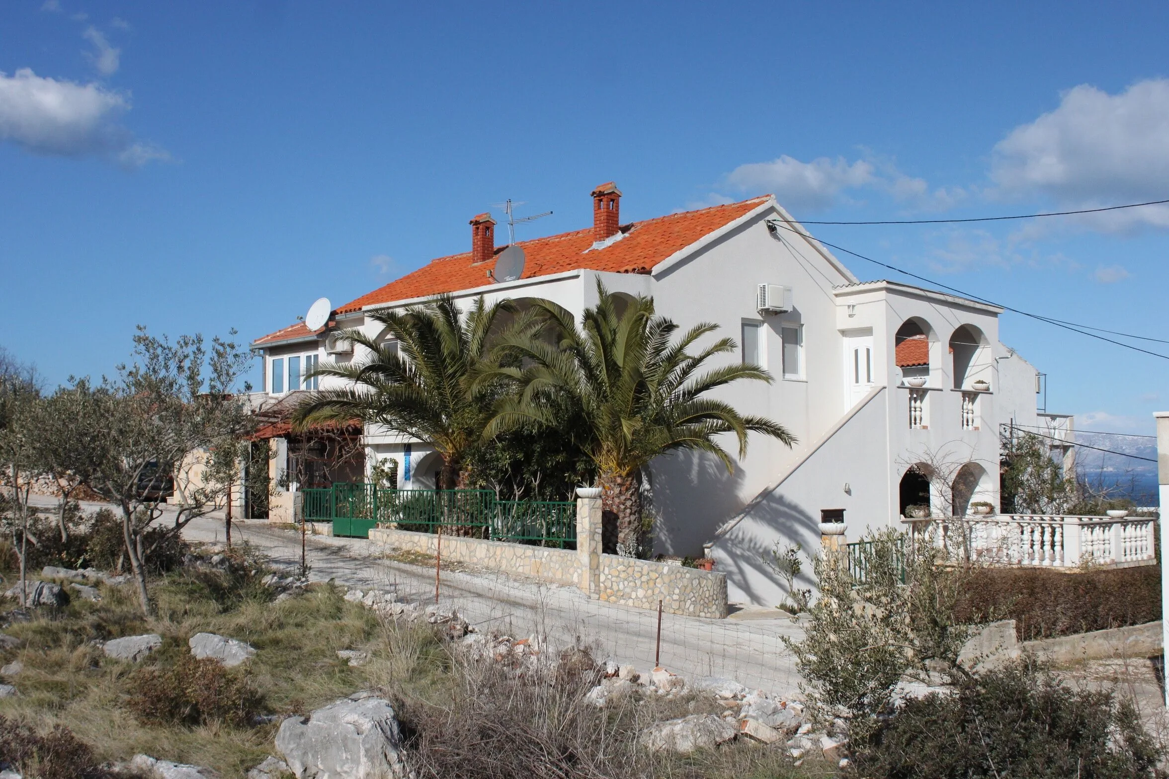 Apartments With Parking Space Supetar, Brač - 7535 Supetar