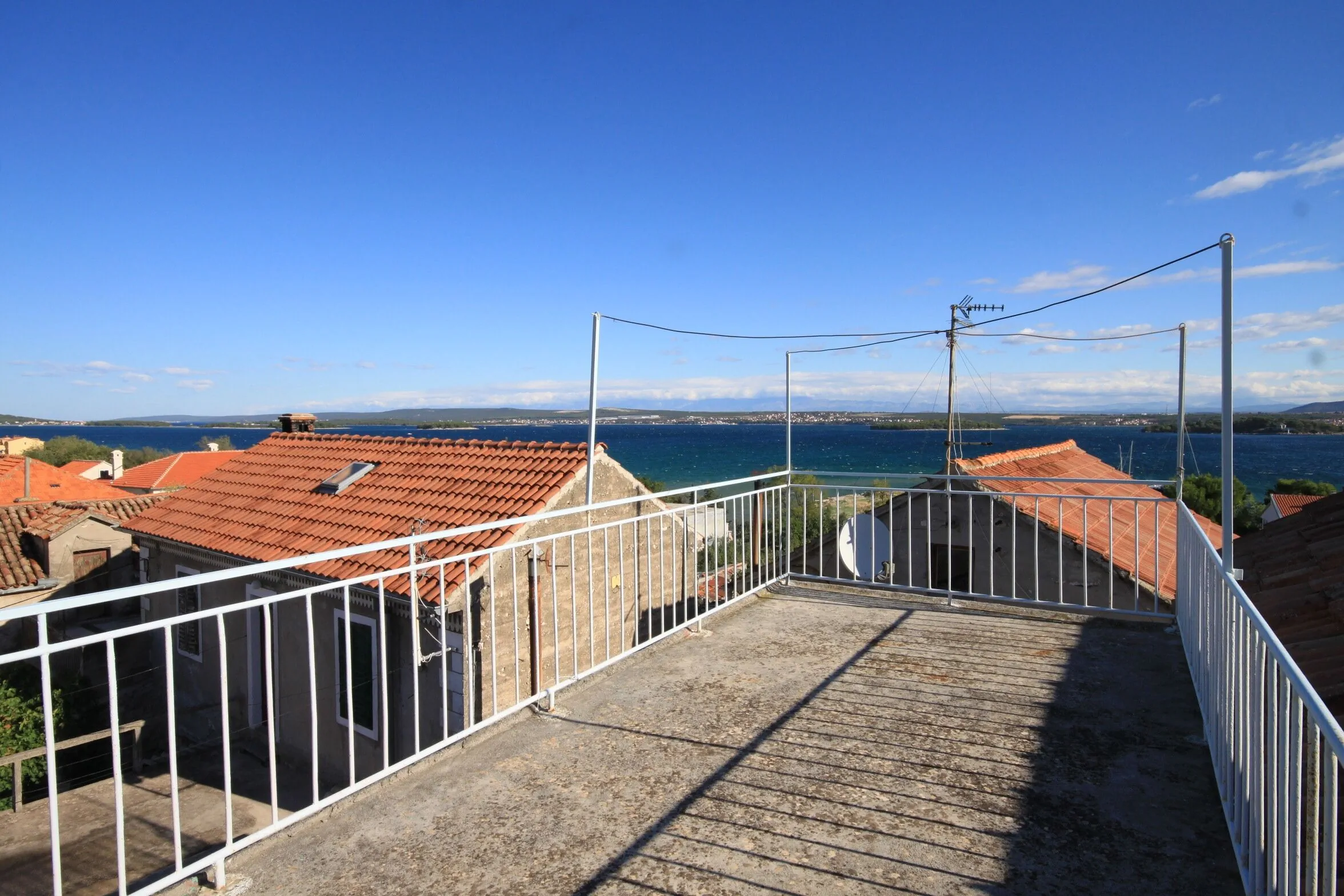 Apartments With Parking Space Tkon, Pašman - 8411 Tkon