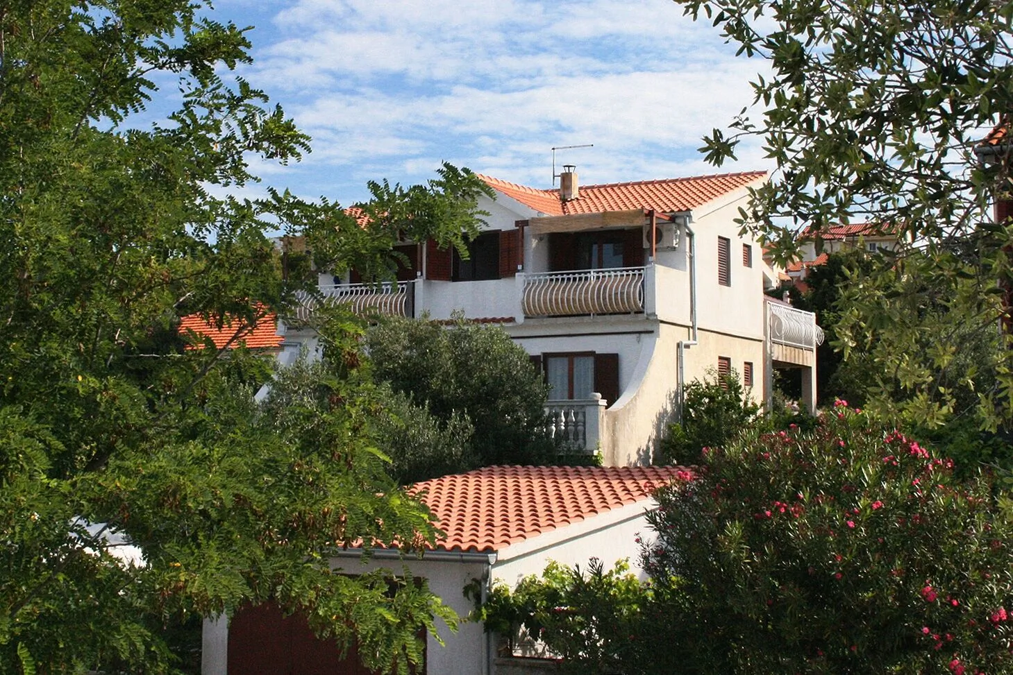 Apartments With Parking Space Jezera, Murter - 5109 Jezera