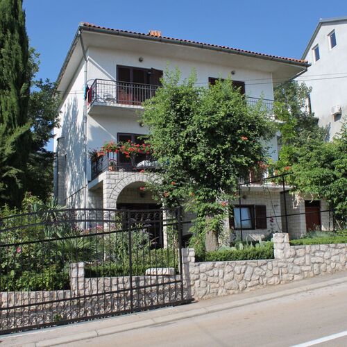 Apartments With Parking Space Selce, Crikvenica - 2404 Selce