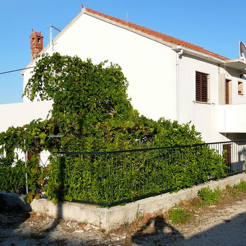 Apartmanok Parkolóhellyel Postira, Brac - 2919 Postira