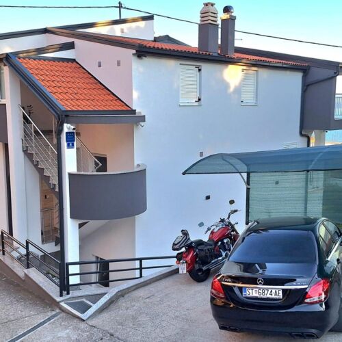 Apartmanok Parkolóhellyel Stanici, Omis - 11421 Stanići