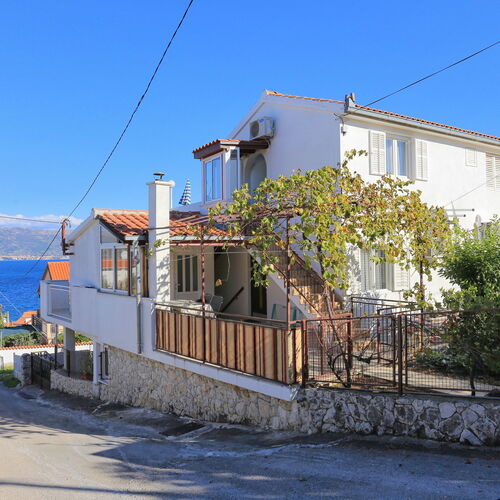 Apartmanok Parkolóhellyel Slatine, Ciovo - 2030 Slatine  3