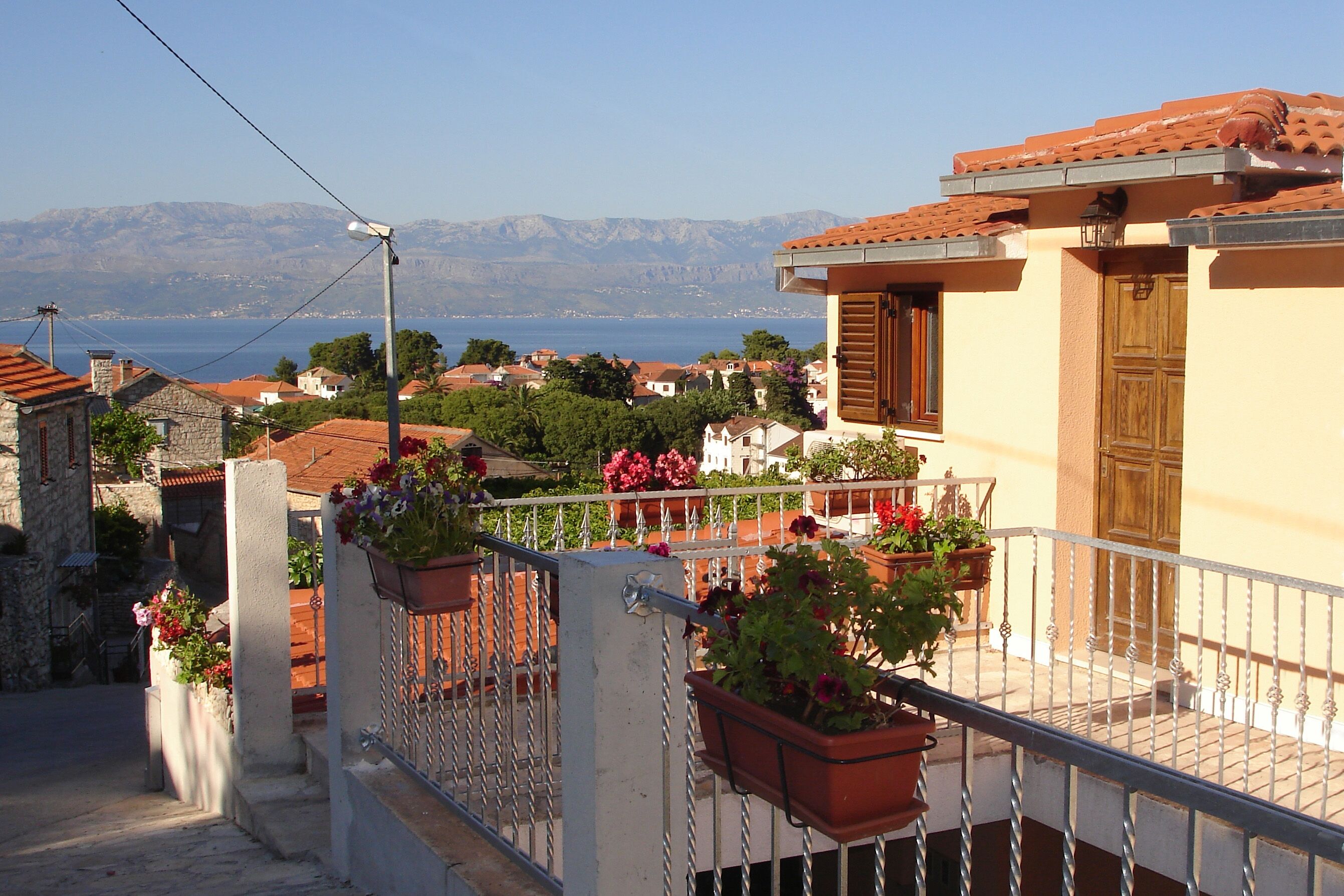 Apartmanok Parkolóhellyel Sutivan, Brac - 745 Sutivan