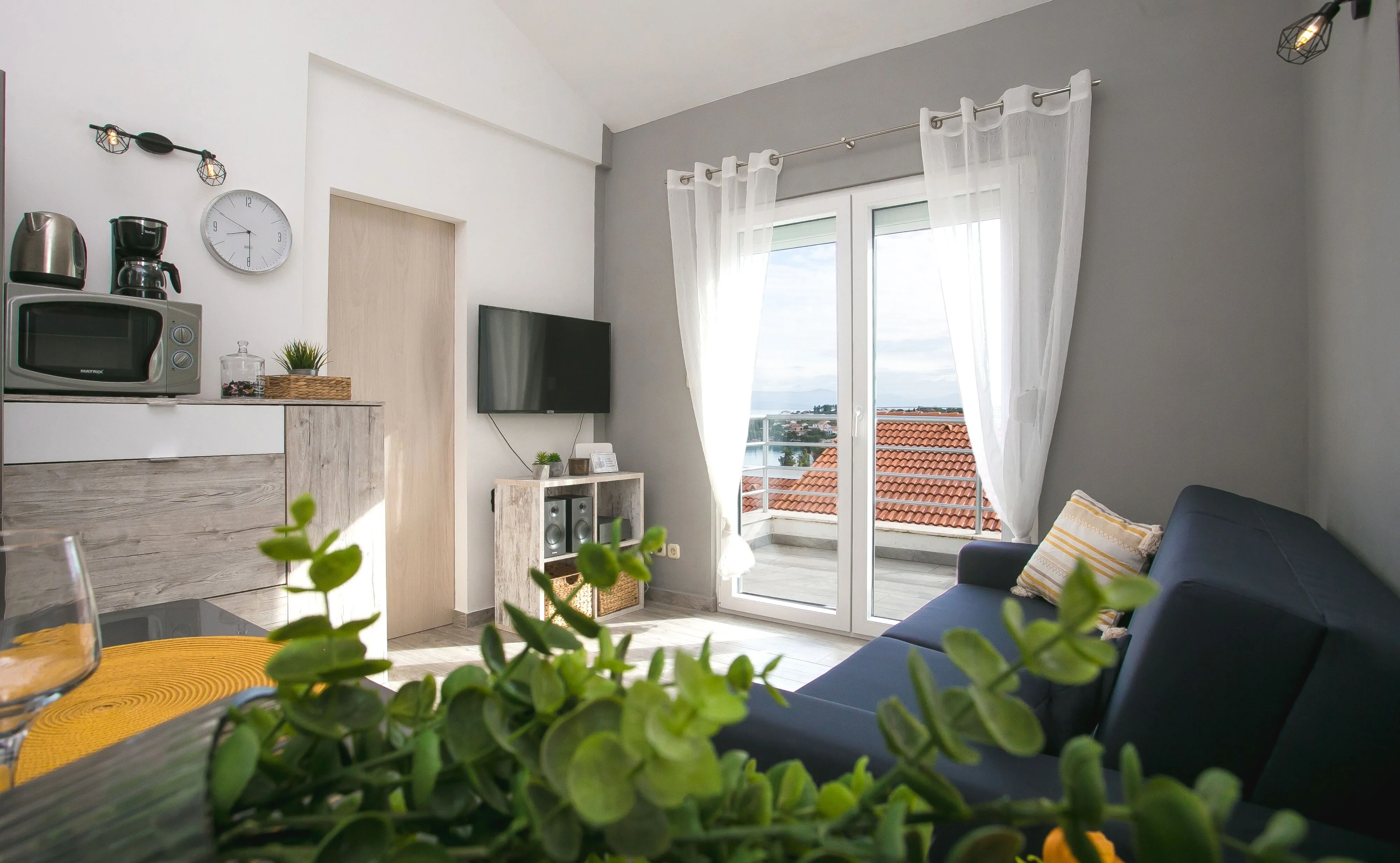 Apartmanok Parkolóhellyel Necujam, Solta - 5178 Nečujam