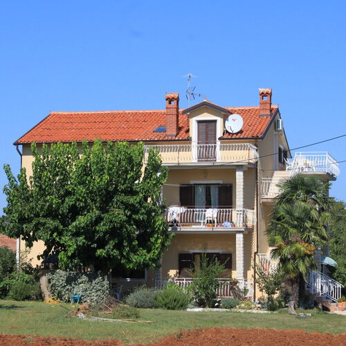 Apartmanok Parkolóhellyel Basanija, Umag - 7149 Bašanija  2