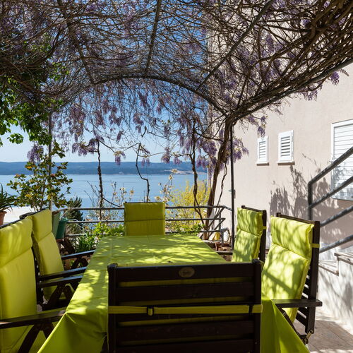 Apartmanok Parkolóhellyel Mimice, Omis - 2805 Mimice