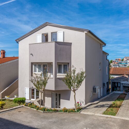 Apartmanok Parkolóhellyel Medulin - 2274