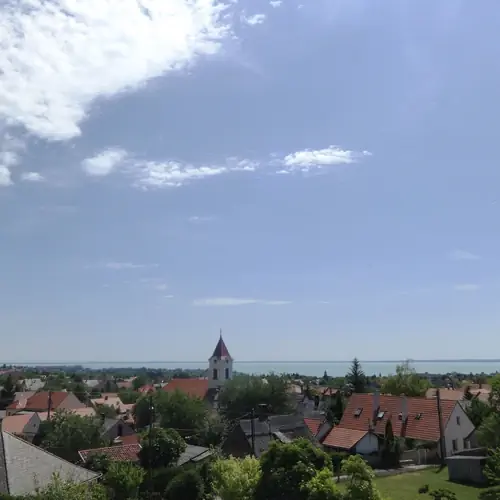 Panor&aacute;ma a teraszr&oacute;l