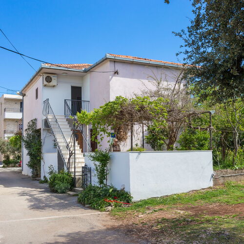 Apartmanok Parkolóhellyel Slatine, Ciovo - 2566 Slatine  4