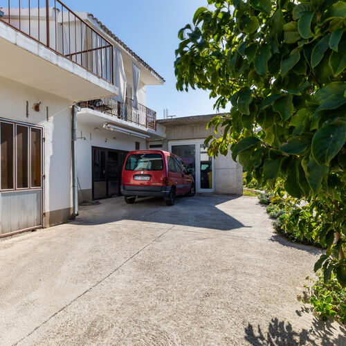Apartmanok Parkolóhellyel Dugi Rat, Omis - 11483 Dugi Rat  4