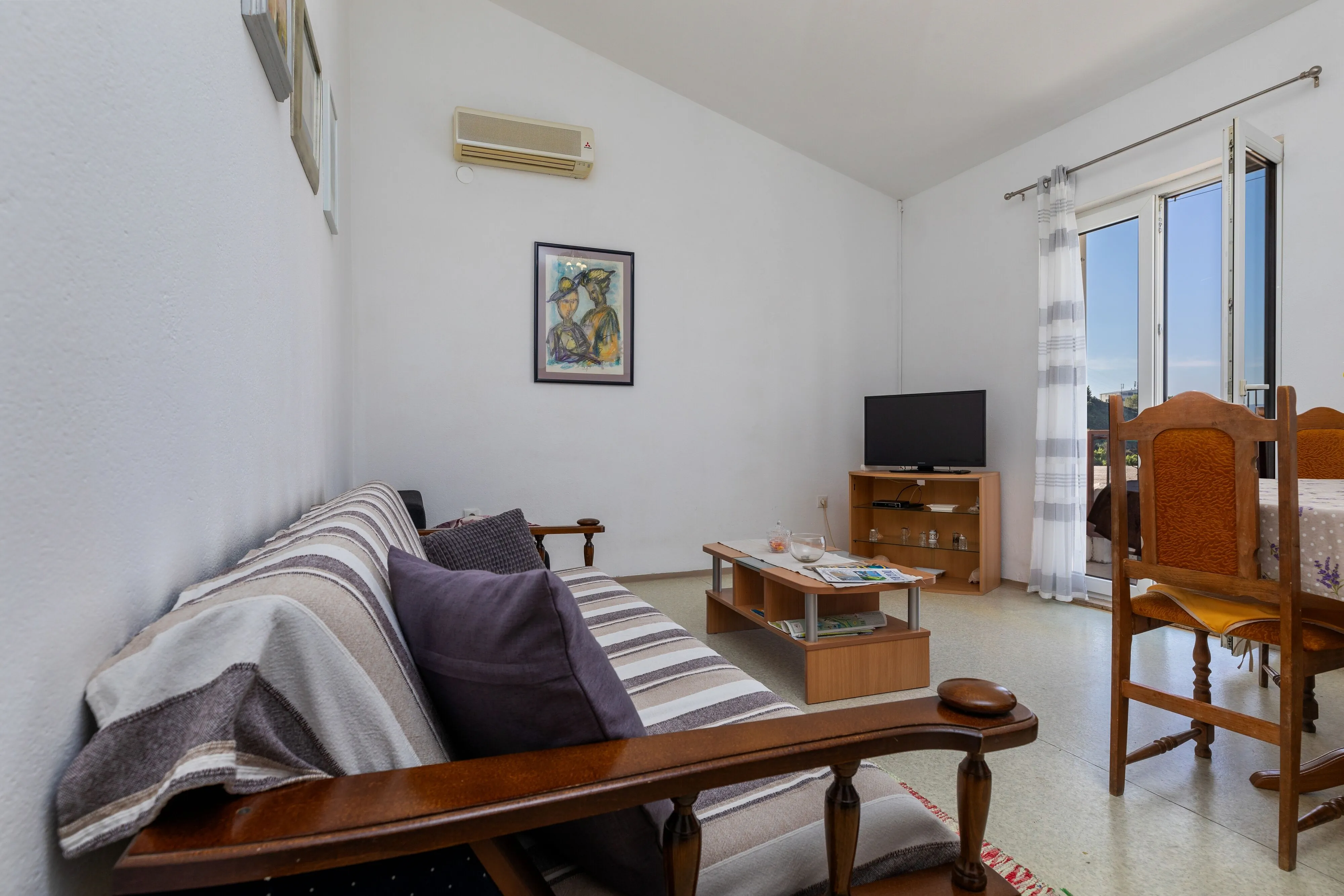 Apartments With Parking Space Dugi Rat, Omiš - 11483 Dugi Rat