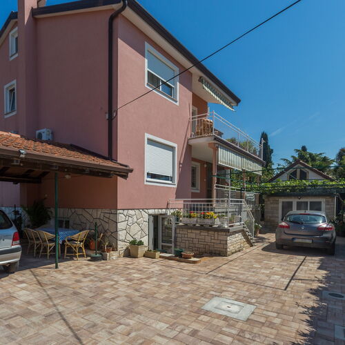 Apartmanok Parkolóhellyel Umag - 7063  2