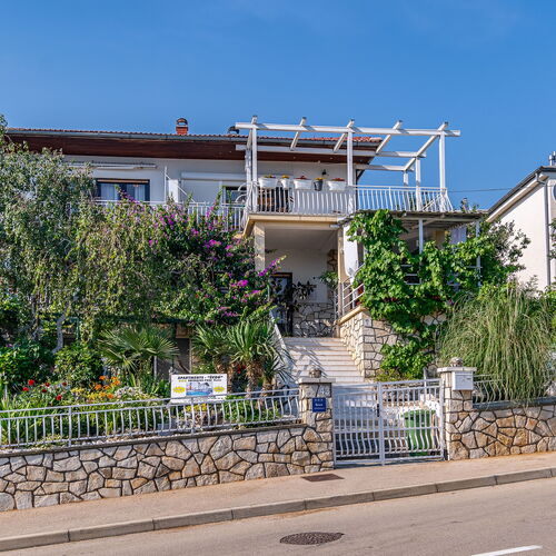 Apartmanok Családok Részére Medencével Novi Vinodolski - 2419  2