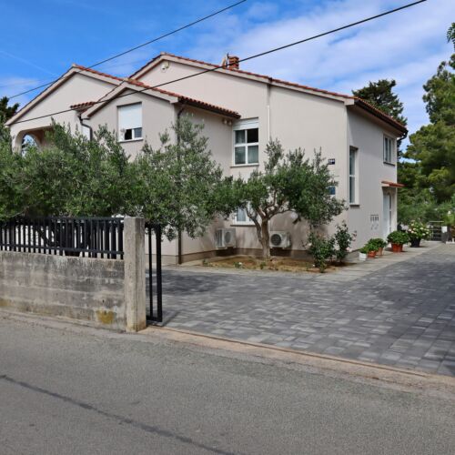 Apartmanok A Tenger Mellett Banjol, Rab - 12838 Banjol  3