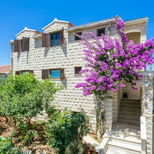 Apartmanok Parkolóhellyel Supetar, Brac - 5670 Supetar  2