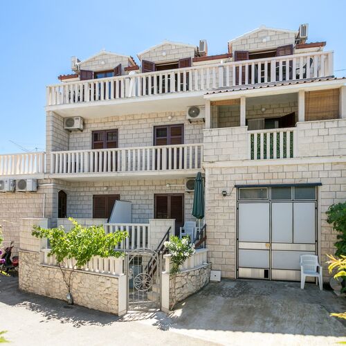 Apartmanok Parkolóhellyel Supetar, Brac - 5670 Supetar  4