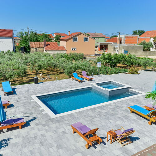 Apartmanok Családok Részére Medencével Privlaka, Zadar - 5762 Privlaka  2