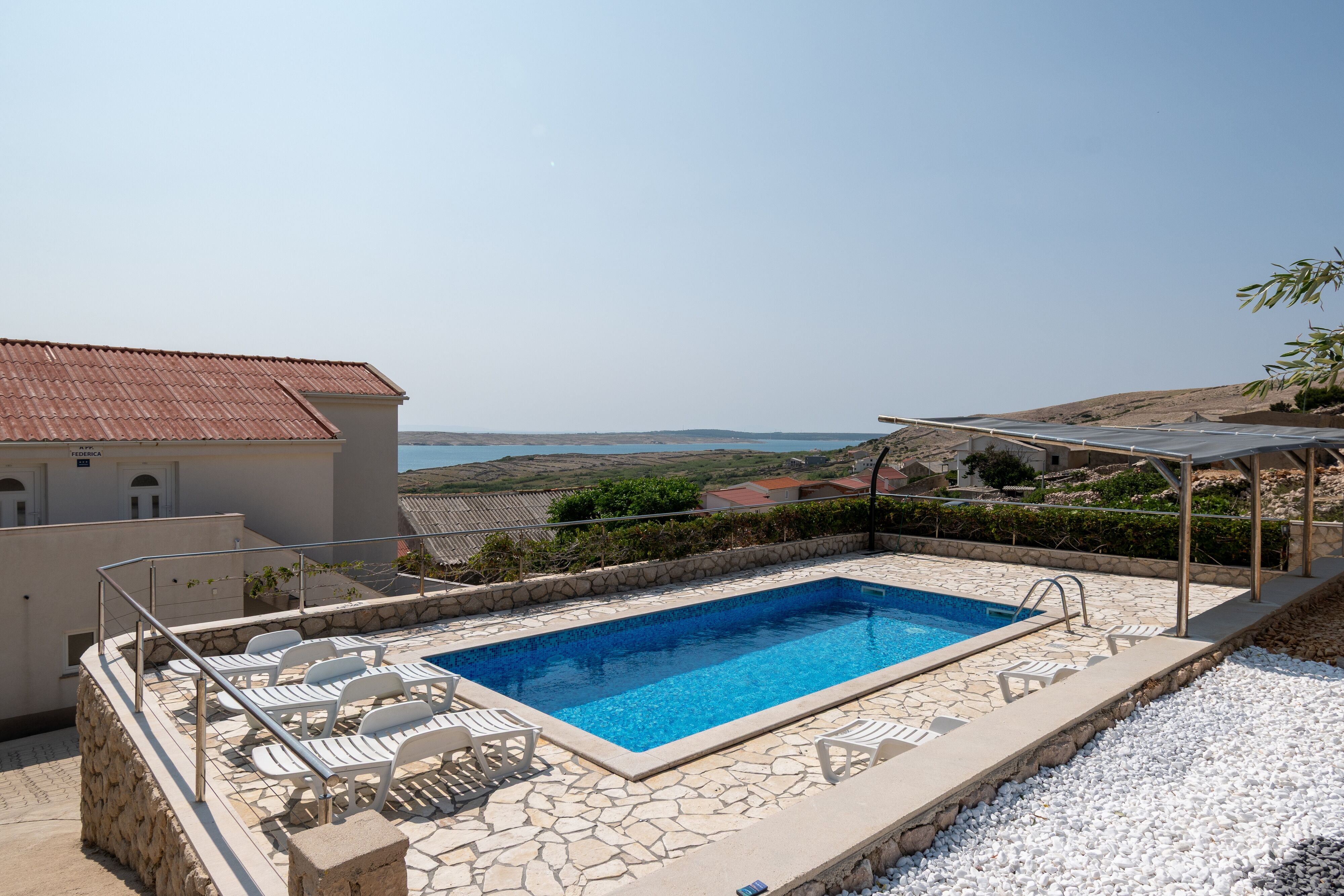 Apartmanok Medencével Zubovici, Pag - 9365 Zubovići