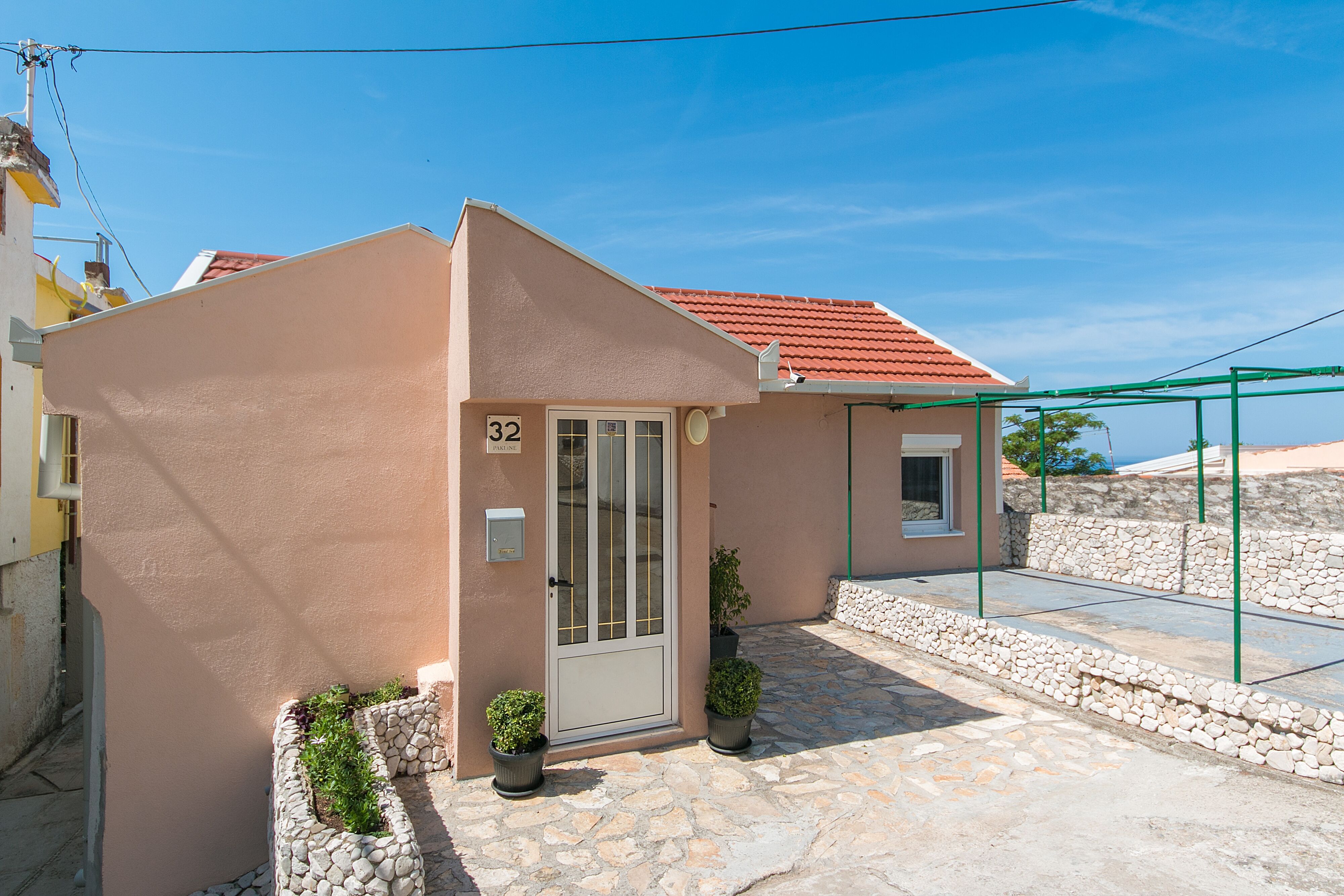 Apartmanok A Tenger Mellett Brist, Makarska - 11039 Brist