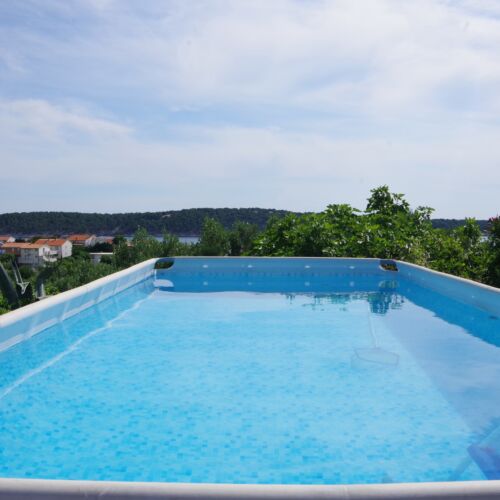 Apartmanok Családok Részére Medencével Barbat, Rab - 4988 Barbat