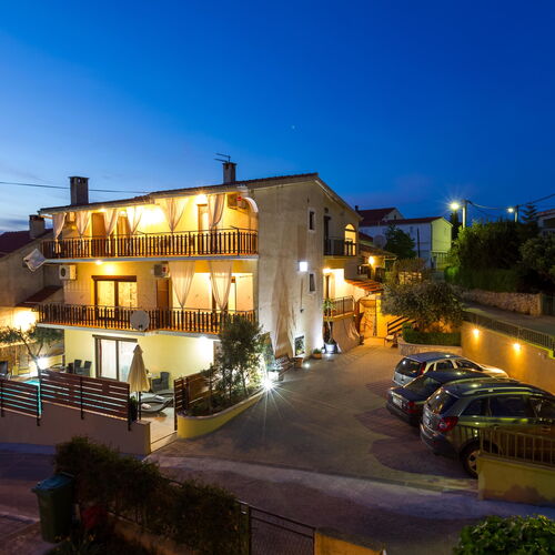 Apartmanok Medencével Zadar - 6128  2